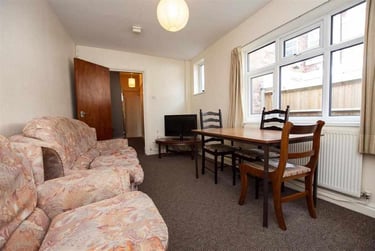 5 bed house, Harrow Road, Selly Park, Birmingham, B297DW - Image 1