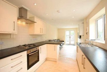 7 bed house, Cathays, Cardiff, CF244NU - Image 2