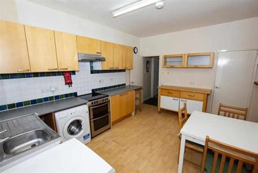 2 bed house, Lottie Road, Selly Park, Birmingham, B296JZ - Image 3
