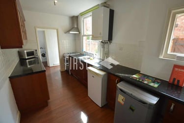 4 bed house, Thurlow Road, Clarendon Park, Leicester, LE21YE - Image 2
