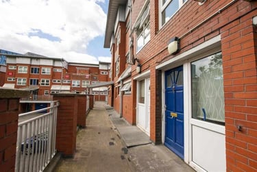 3 bed house, Shepherds Gardens, City Centre, Birmingham, B151HB - Image 3