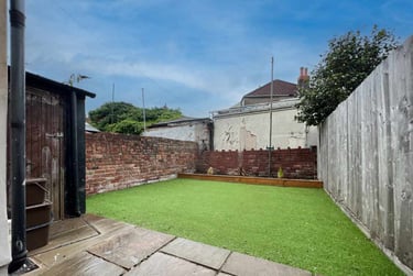 2 bed house, Grangetown, Cardiff, CF116PG - Image 3