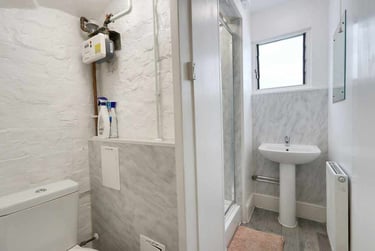 5 bed house, Longbrook Street, St Sidwells, Exeter, EX46AW - Image 12