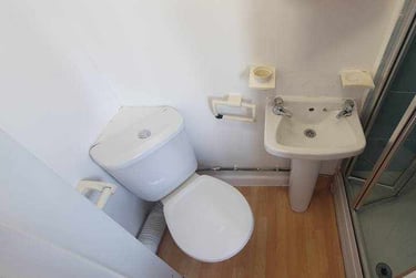 1 bed flat, 4, 18, Cathays, Cardiff, CF244BZ - Image 4
