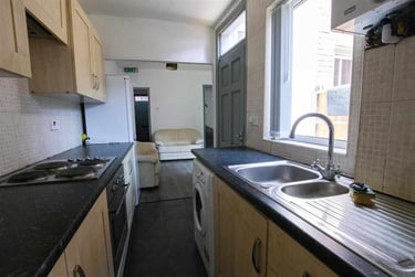 2 bed house, Lottie Road, Selly Park, Birmingham, B296JY - Image 4