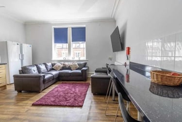 1 bed house, Ecclesall Road, Sharrow, Sheffield, S118PE - Image 2
