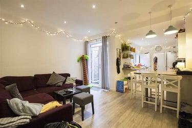 6 bed house, Raddlebarn Road, Selly Park, Birmingham, B296HJ - Image 1