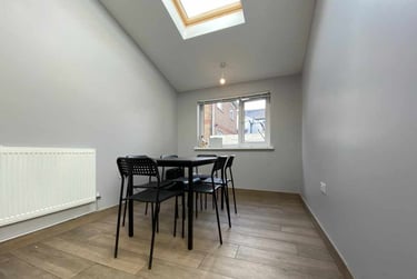 6 bed house, Cathays, Plasnewydd, Cardiff, CF244DH - Image 3