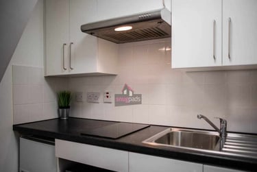 1 bed flat, Salford, Ellesmere Park, M300DX - Image 4