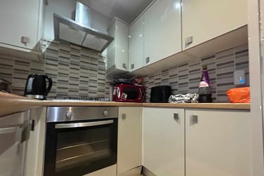 3 bed flat, Cathays, Plasnewydd, Cardiff, CF244AT - Image 3