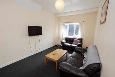 5 bed house, Heeley Road, Selly Park, Birmingham, B296EL - Image 1