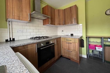 2 bed flat, Roath, Plasnewydd, Cardiff, CF241RH - Image 3