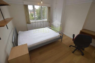 4 bed house, Gainsborough Road, Knighton, Leicester, LE23DH - Image 4