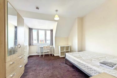 8 bed house, Velwell Road, St Sidwells, Exeter, EX44LE - Image 8