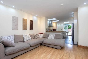6 bed house, Hubert Road, Selly Park, Birmingham, B296EP - Image 1
