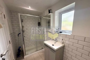 1 bed studio, Brentwood Road, Clarendon Park, Leicester, LE26AD - Image 5
