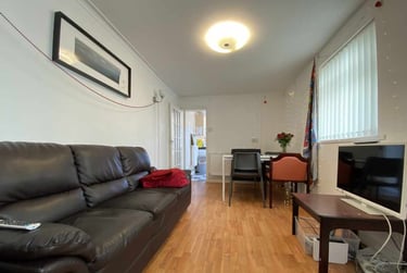 5 bed house, Cathays, Cardiff, CF244EQ - Image 2