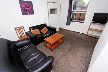 4 bed house, Raddlebarn Road, Selly Park, Birmingham, B296HQ - Image 1