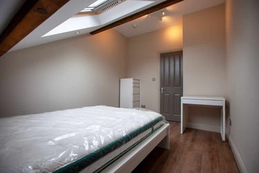 10 bed house, Mauldeth Road, Fallowfield, Manchester, M146SR - Image 4