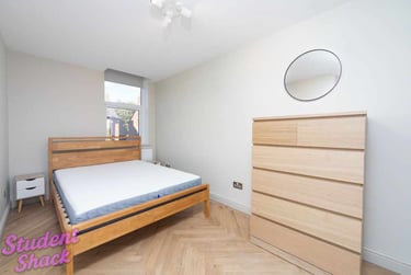 2 bed house, Burlington Road, Fallowfield, Manchester, M204QA - Image 5