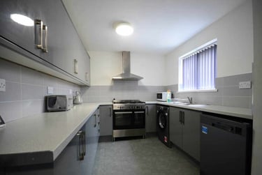 3 bed house, Kensington, Liverpool, L72QE - Image 2