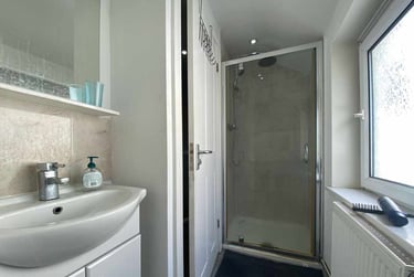 5 bed house, Splott, Adamstown, Cardiff, CF240HZ - Image 7