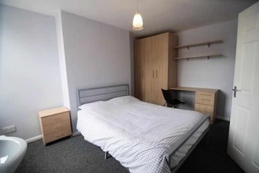 1 bed house, Ecclesall Road, Sharrow, Sheffield, S118PE - Image 1