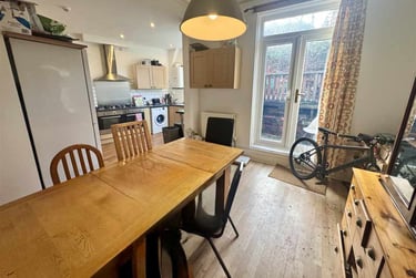 6 bed house, Junction Road, Sharrowvale, Sheffield, S118XA - Image 4