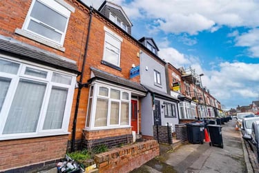 6 bed house, Hubert Road, Selly Park, Birmingham, B296ES - Image 3