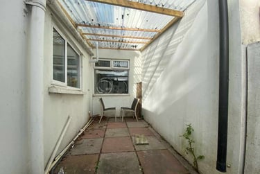 5 bed house, Splott, Adamstown, Cardiff, CF240HZ - Image 9