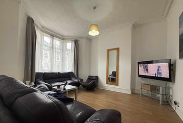 5 bed house, Cathays, Cardiff, CF103EH - Image 3