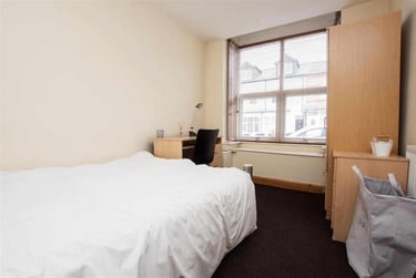 6 bed house, Hubert Road, Selly Park, Birmingham, B296EP - Image 5