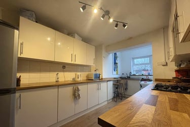 1 bed house, Adamsdown, Adamstown, Cardiff, CF240HQ - Image 1