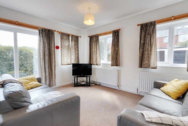 6 bed house, Tresillian Gardens, Mount Pleasant, Exeter, EX47AJ - Image 5