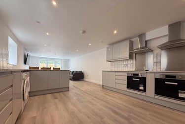8 bed house, Cathays, Plasnewydd, Cardiff, CF244BG - Image 2