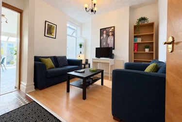 4 bed house, Cathays, Cardiff, CF244LH - Image 2