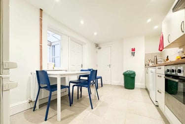 5 bed house, Adamsdown, Adamstown, Cardiff, CF240JX - Image 2