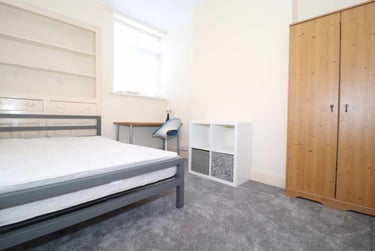 5 bed house, Cathays, Cardiff, CF244QG - Image 4