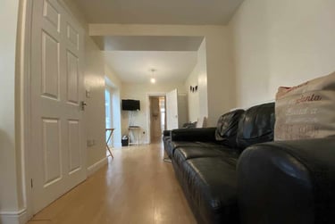 5 bed house, Cathays, Cardiff, CF244JL - Image 2