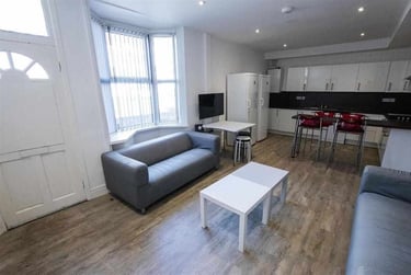6 bed house, Harrow Road, Selly Park, Birmingham, B297DW - Image 5