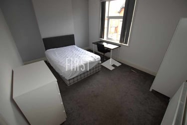 4 bed house, Tennyson Street, Victoria Park, Leicester, LE21HS - Image 2