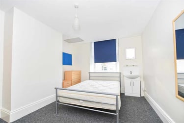 1 bed house, Ecclesall Road, Sharrow, Sheffield, S118PE - Image 3