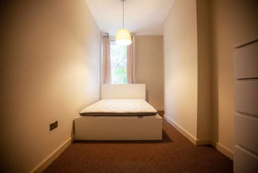3 bed flat, Flat 2, 16 Beaufort Avenue, West Didsbury, Manchester, M201LL - Image 13