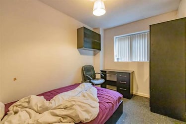 6 bed house, Hubert Road, Selly Park, Birmingham, B296EH - Image 2