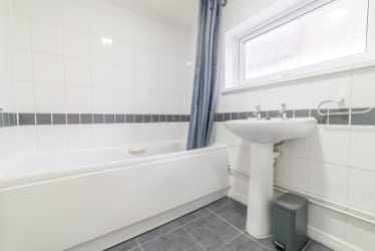 3 bed house, Cathays, Cardiff, CF244HD - Image 9