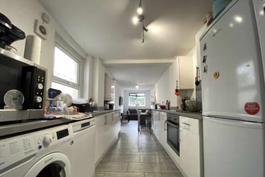 6 bed house, Cathays, Plasnewydd, Cardiff, CF244DG - Image 1