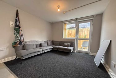 7 bed house, Cathays, Cardiff, CF244JL - Image 1