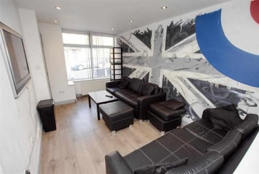 7 bed house, Teignmouth Road, Selly Park, Birmingham, B297AY - Image 1