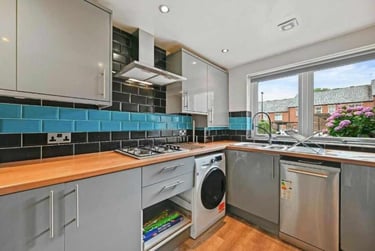 6 bed house, Cemetery Road, Sharrow, Sheffield, S118FQ - Image 3