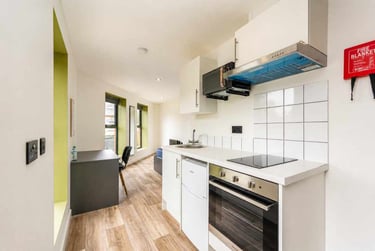 1 bed flat, 1 Twyning Road, Stirchley, Birmingham, B302DR - Image 8